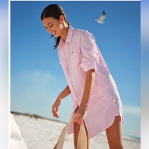 Vineyard Vines bright Pink seersucker  Women's performance Harbor dress